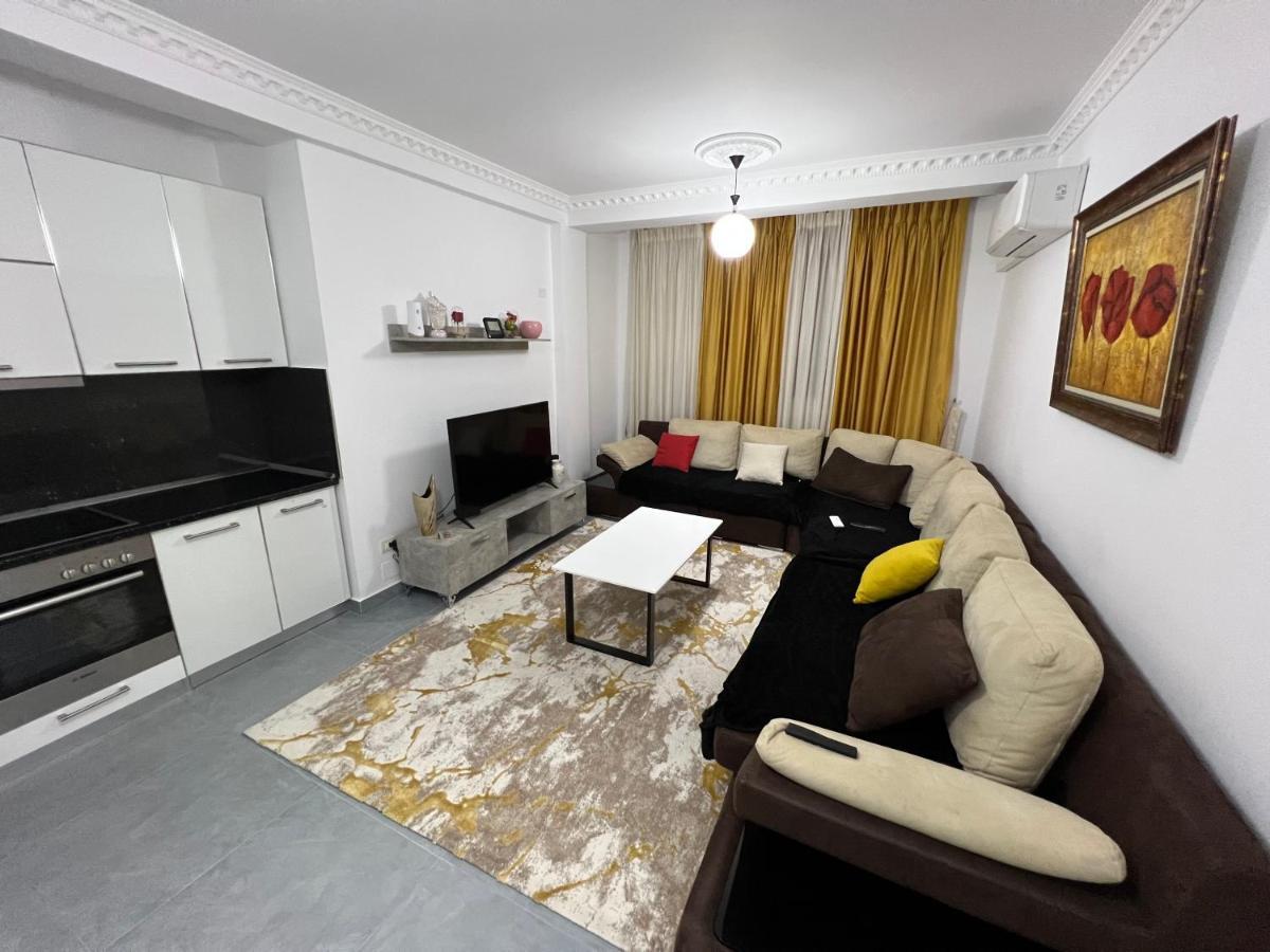 Apartment Rent Elbasan City Center 1 Elbasani Exterior foto